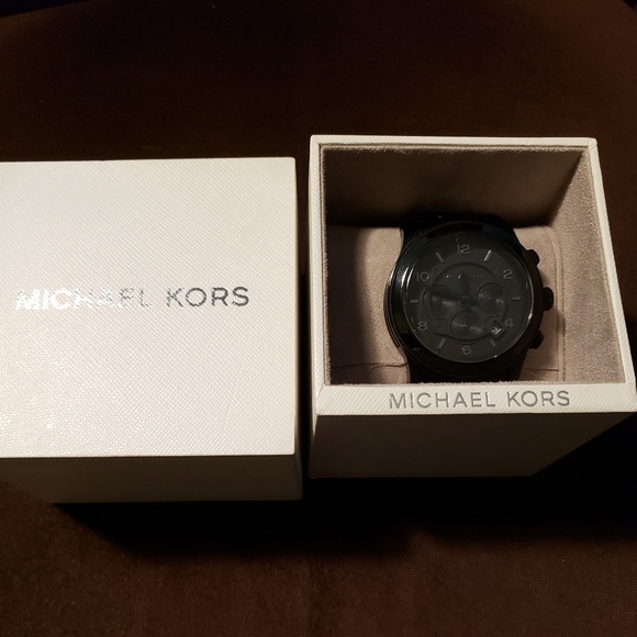 Michael Kors Watch - Picture 4 of 5
